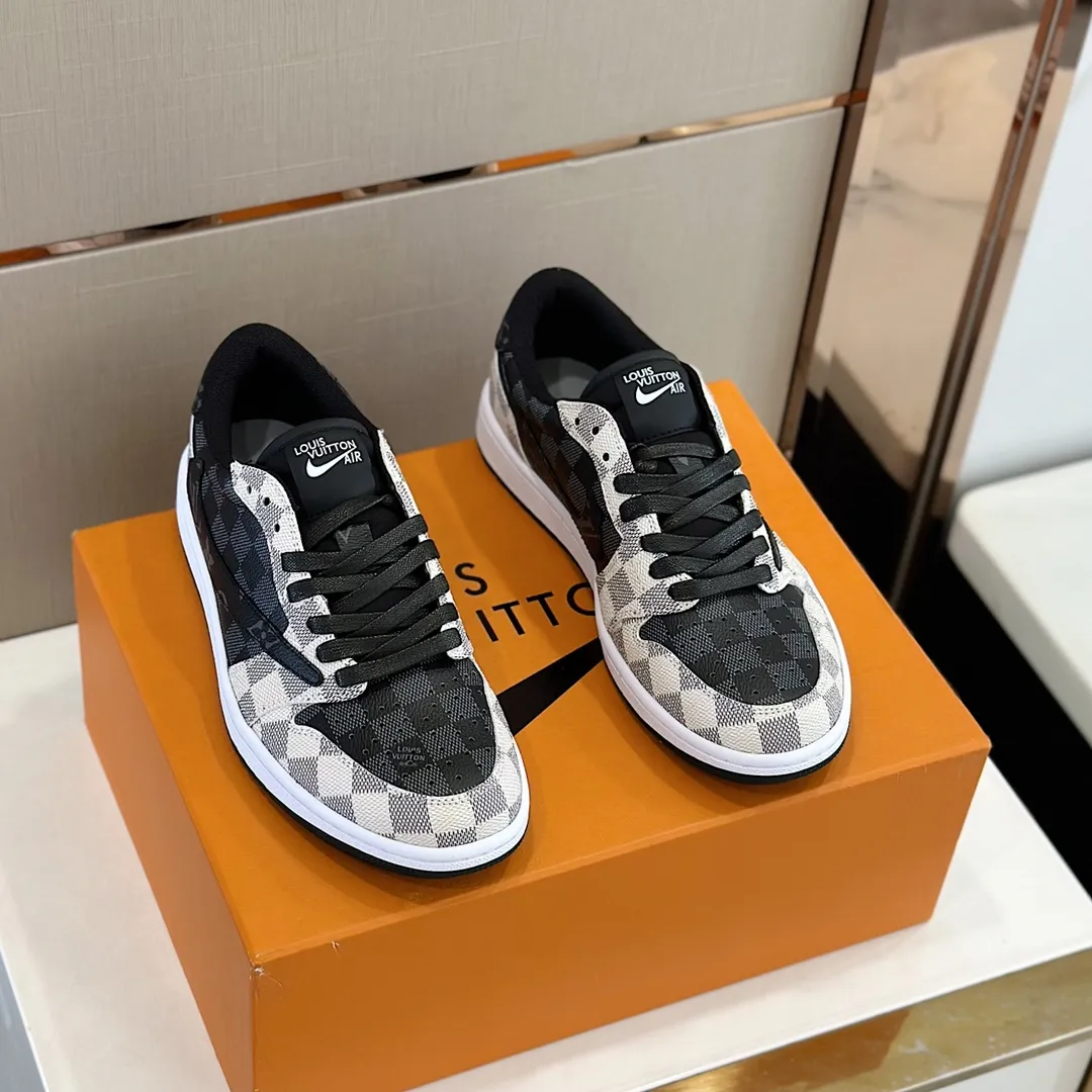 Men's shoes 💰p440 "*OUIS *UITTO* Nike" new original drawer box, co-branded low-top casual sneakers, this sneaker is completely made of denim canvas splicing leather, decorated with Louis Vuitton's iconic monogram and Damierl pattern with natural cowhide piping. The upper of this shoe combines LV’s most classic Monogram and Damier elements, giving it a sense of luxury and recognition! Size: 38-45